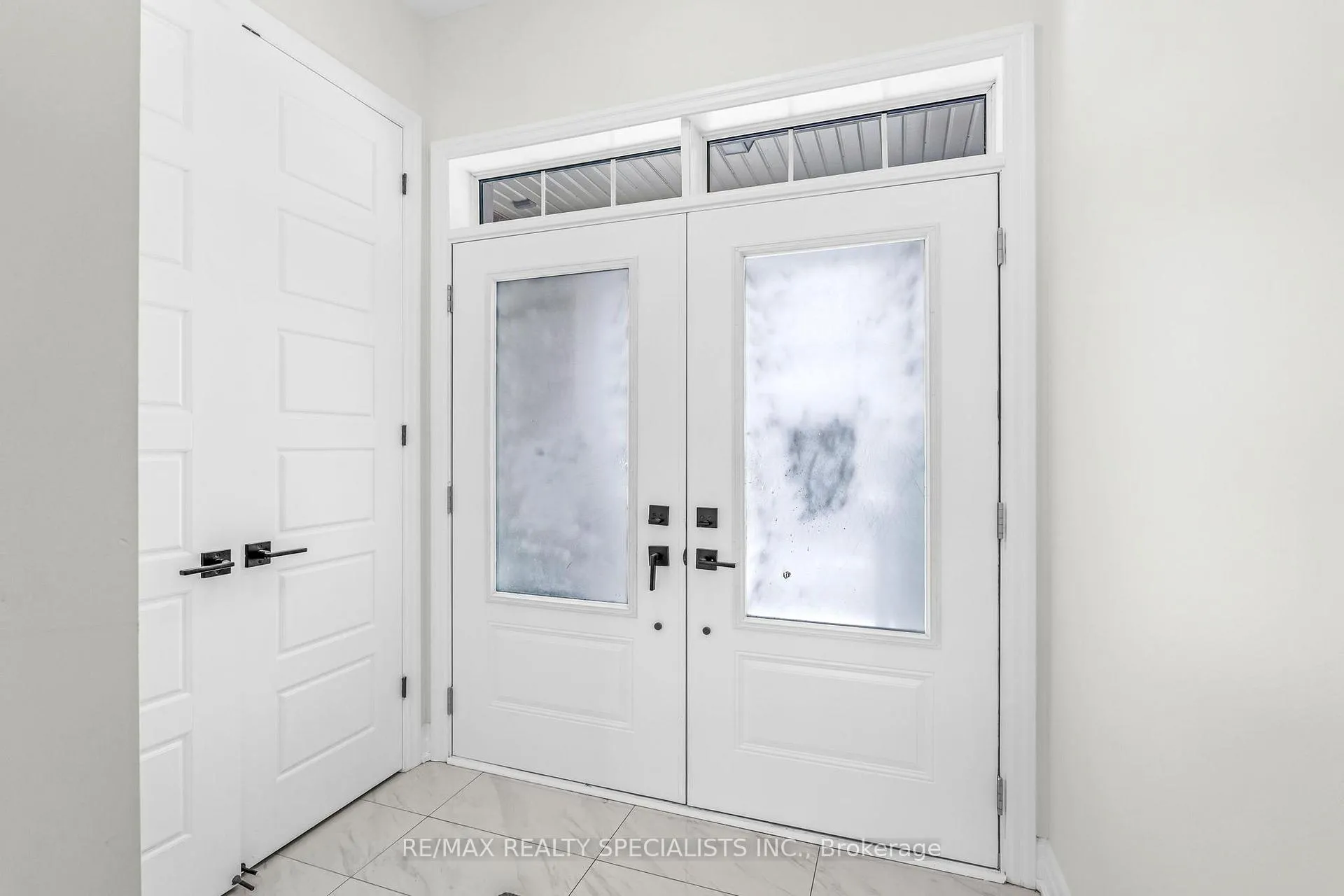 Photo 4 of 108 Forestwalk Street, Kitchener — HOMEH