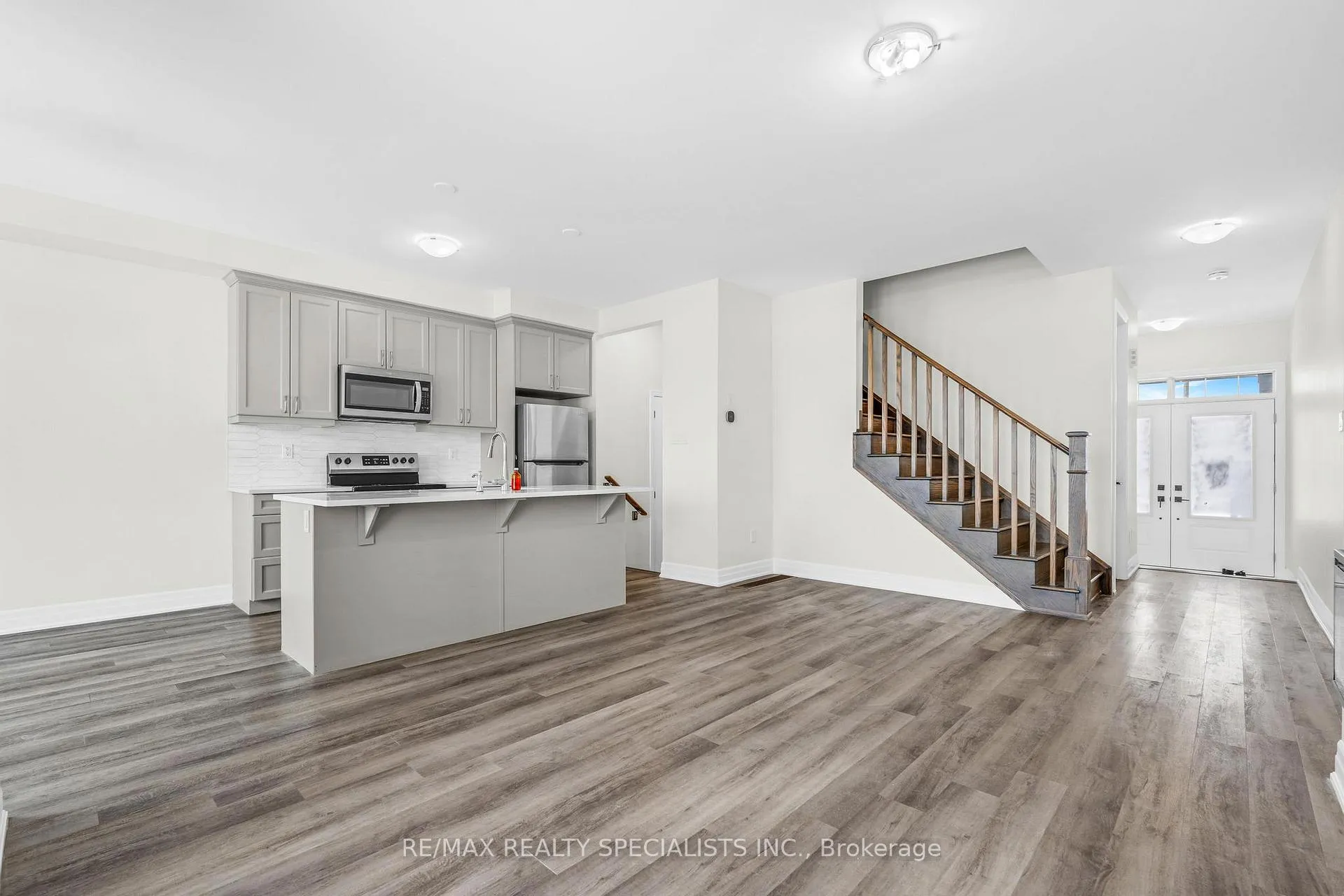 Photo 8 of 108 Forestwalk Street, Kitchener — HOMEH