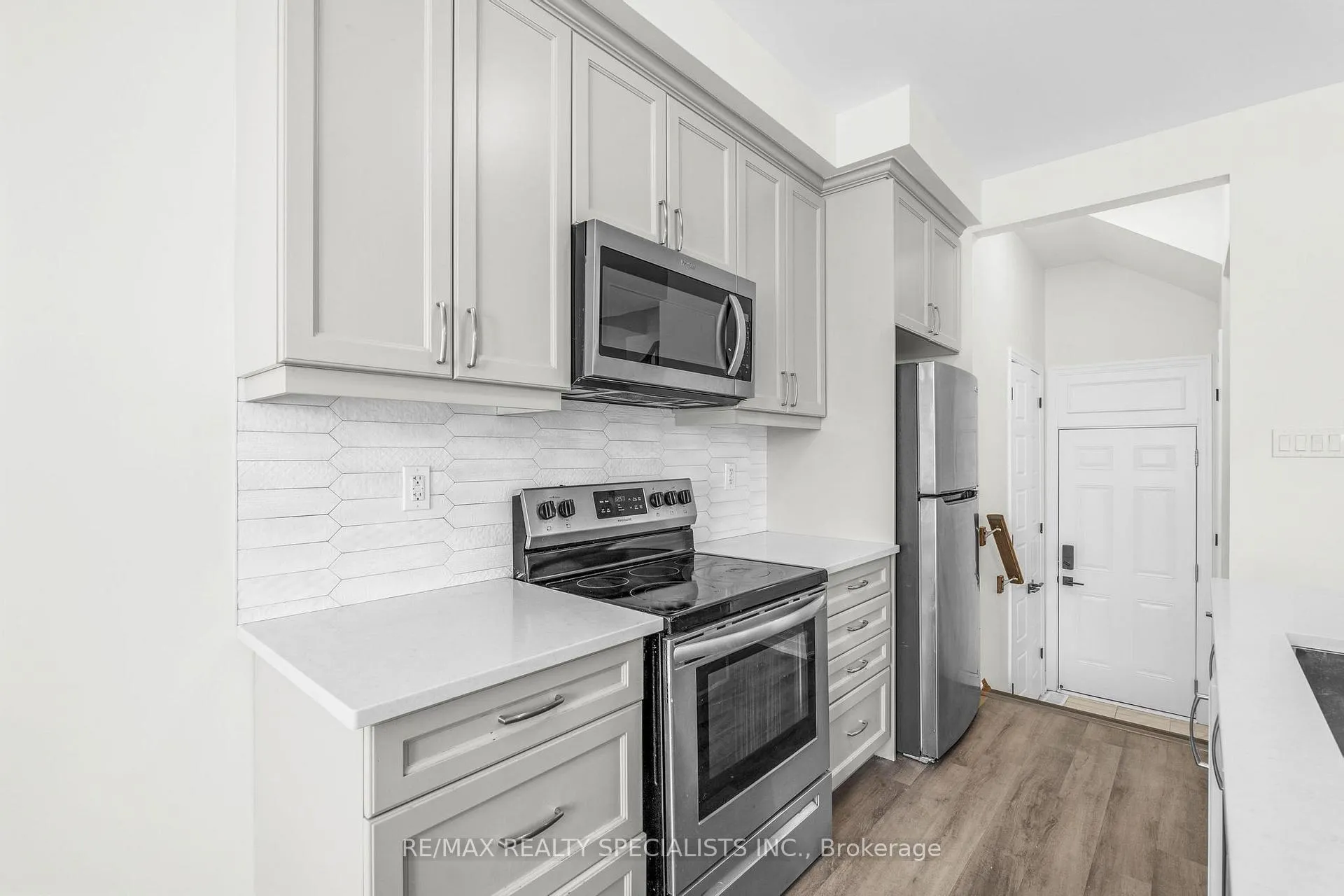 Photo 11 of 108 Forestwalk Street, Kitchener — HOMEH