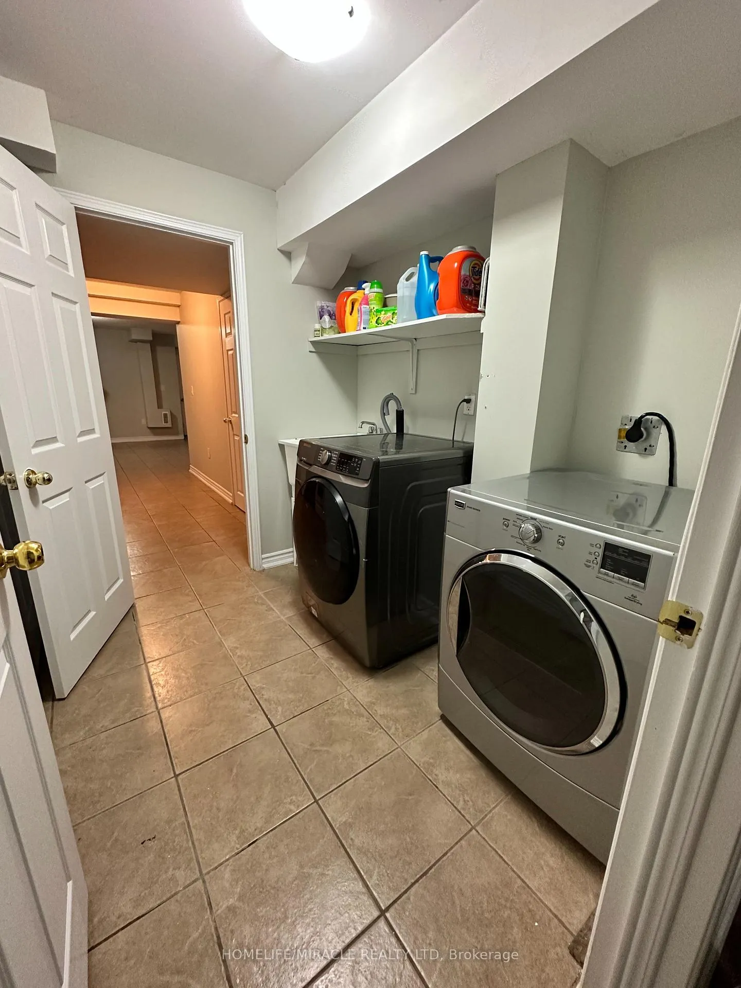 Photo 9 of 350 Kincardine Terrace, Milton, Scott — HOMEH