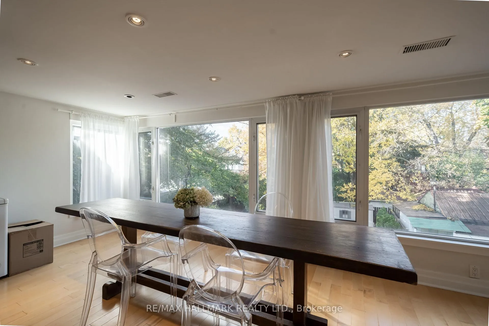 Photo 5 of Unit 2/F, 524 Markham Street, Toronto, Palmerston-Little Italy — HOMEH