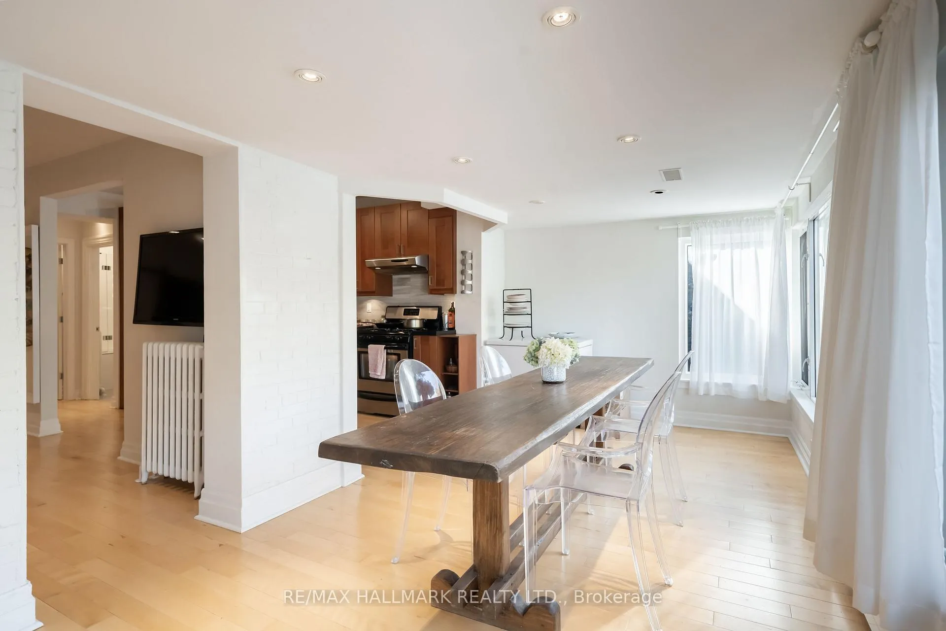 Photo 7 of Unit 2/F, 524 Markham Street, Toronto, Palmerston-Little Italy — HOMEH