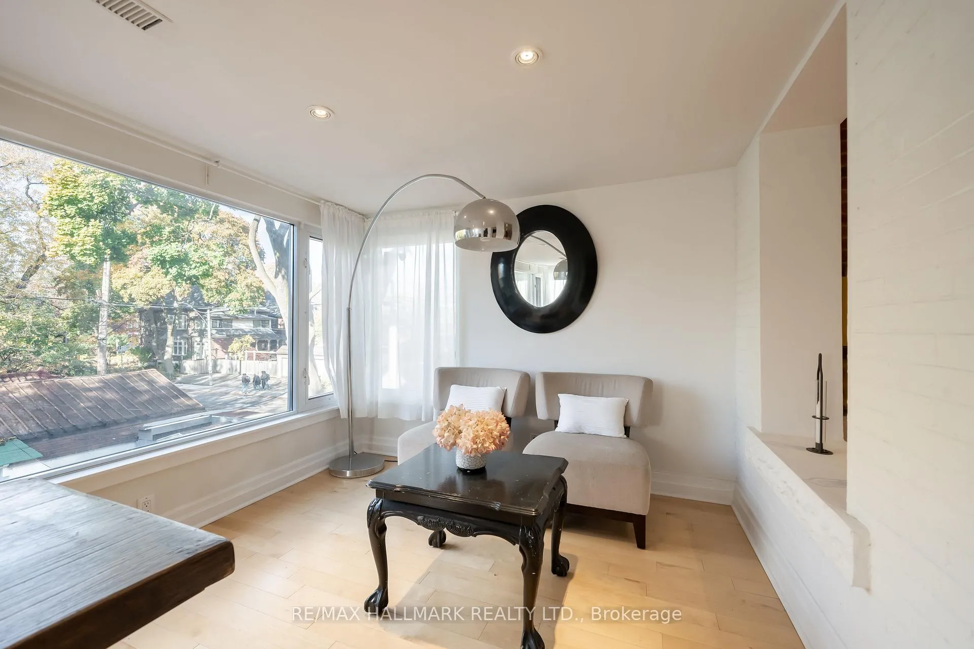 Photo 8 of Unit 2/F, 524 Markham Street, Toronto, Palmerston-Little Italy — HOMEH