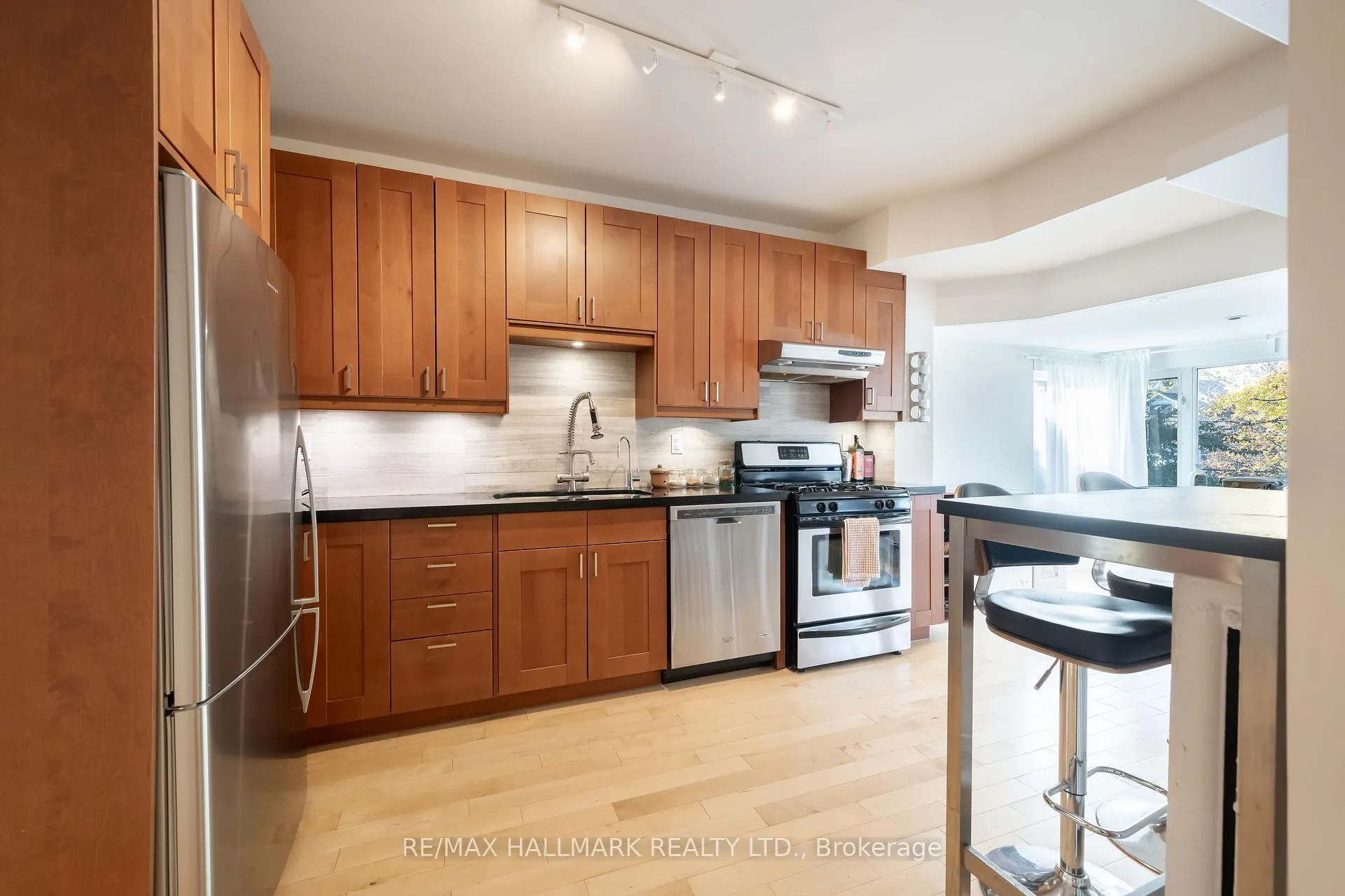 Photo 13 of Unit 2/F, 524 Markham Street, Toronto, Palmerston-Little Italy — HOMEH