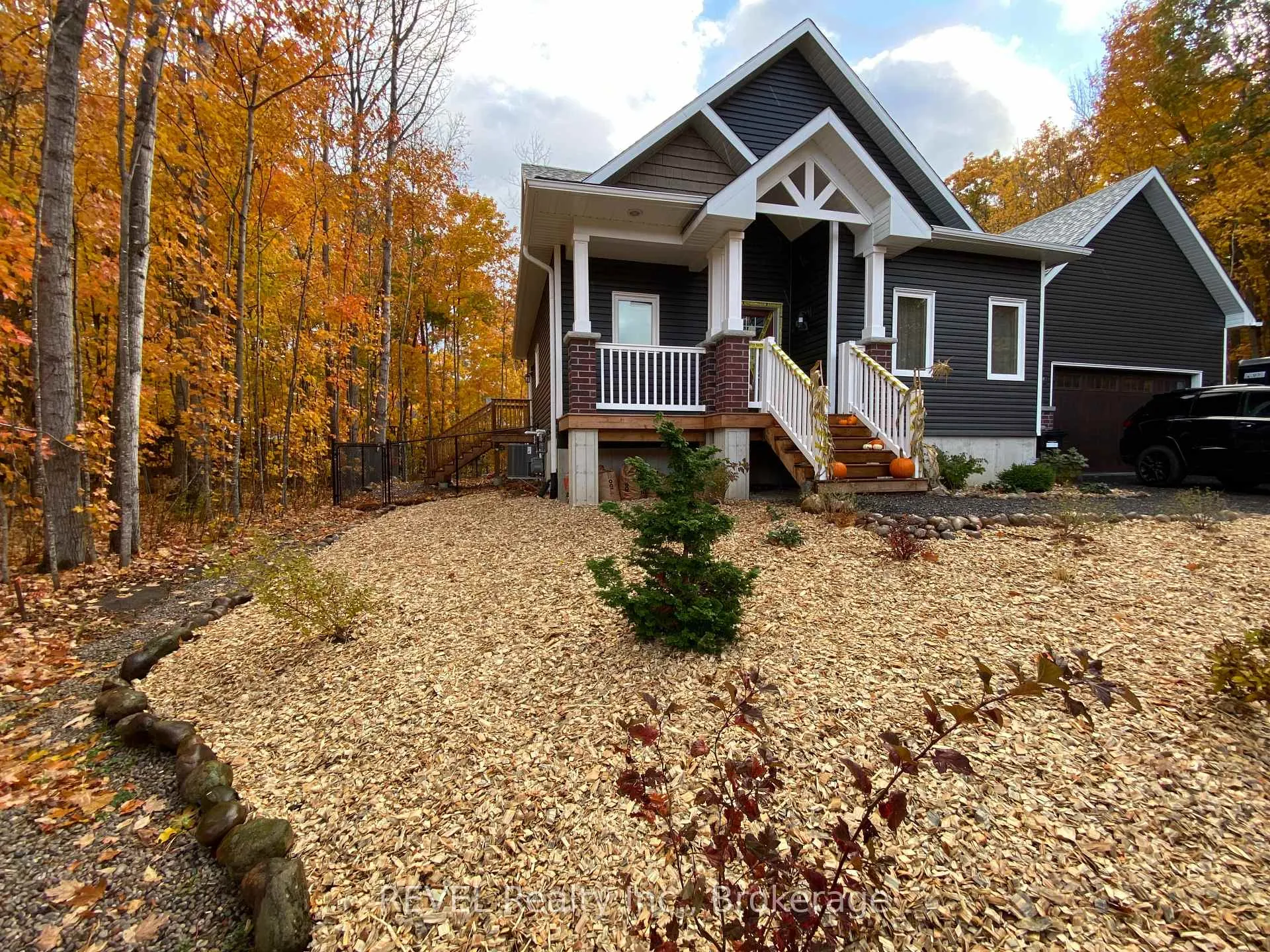Photo 3 of 7 Wakunda Crescent, Tiny, Rural Tiny — HOMEH