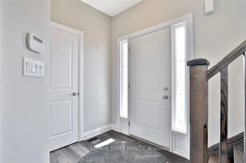 Photo 3 of 1 Garlent Avenue W, Hamilton, Ancaster — HOMEH