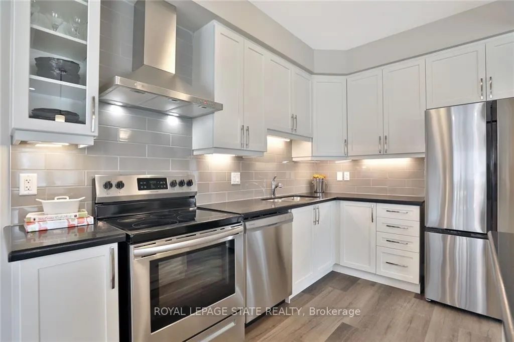 Photo 14 of 1 Garlent Avenue W, Hamilton, Ancaster — HOMEH