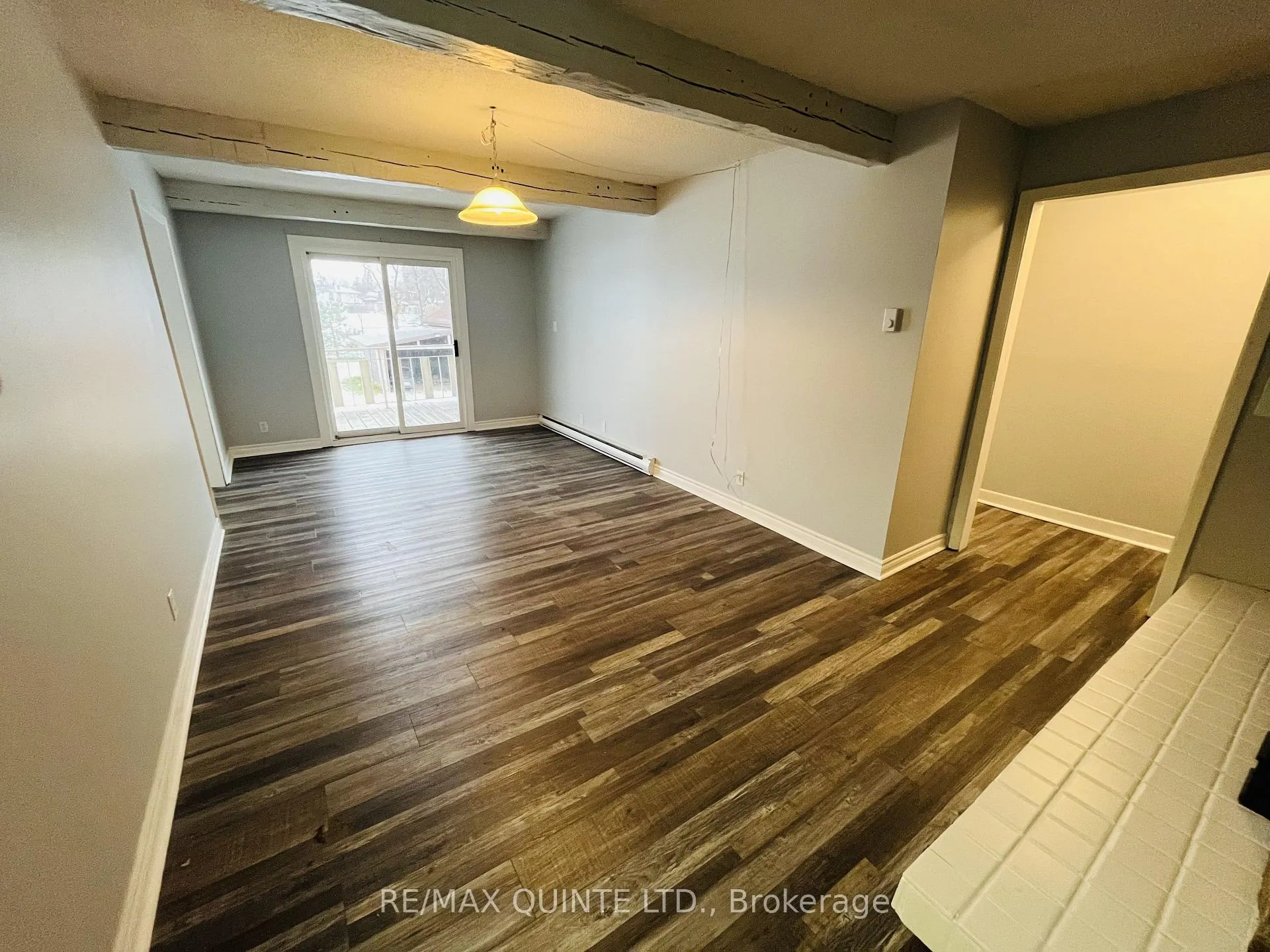 Photo 3 of 122 Sidney Street, Belleville, Belleville Ward — HOMEH