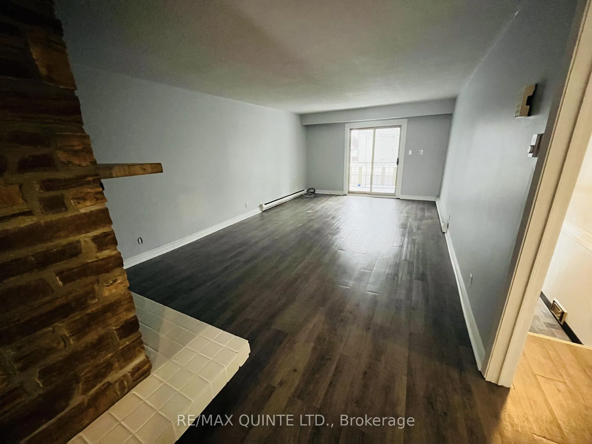 Photo 4 of 122 Sidney Street, Belleville, Belleville Ward — HOMEH