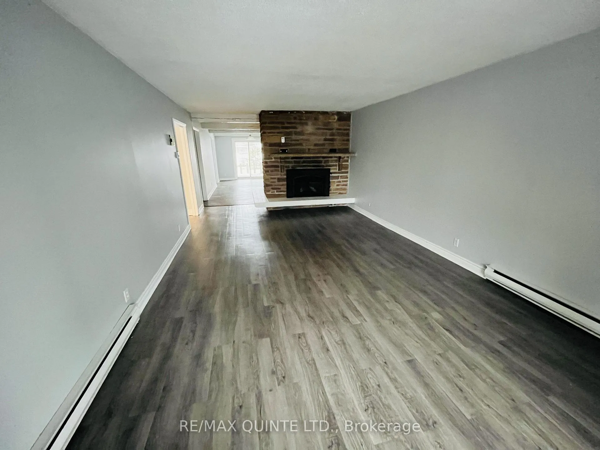 Photo 5 of 122 Sidney Street, Belleville, Belleville Ward — HOMEH