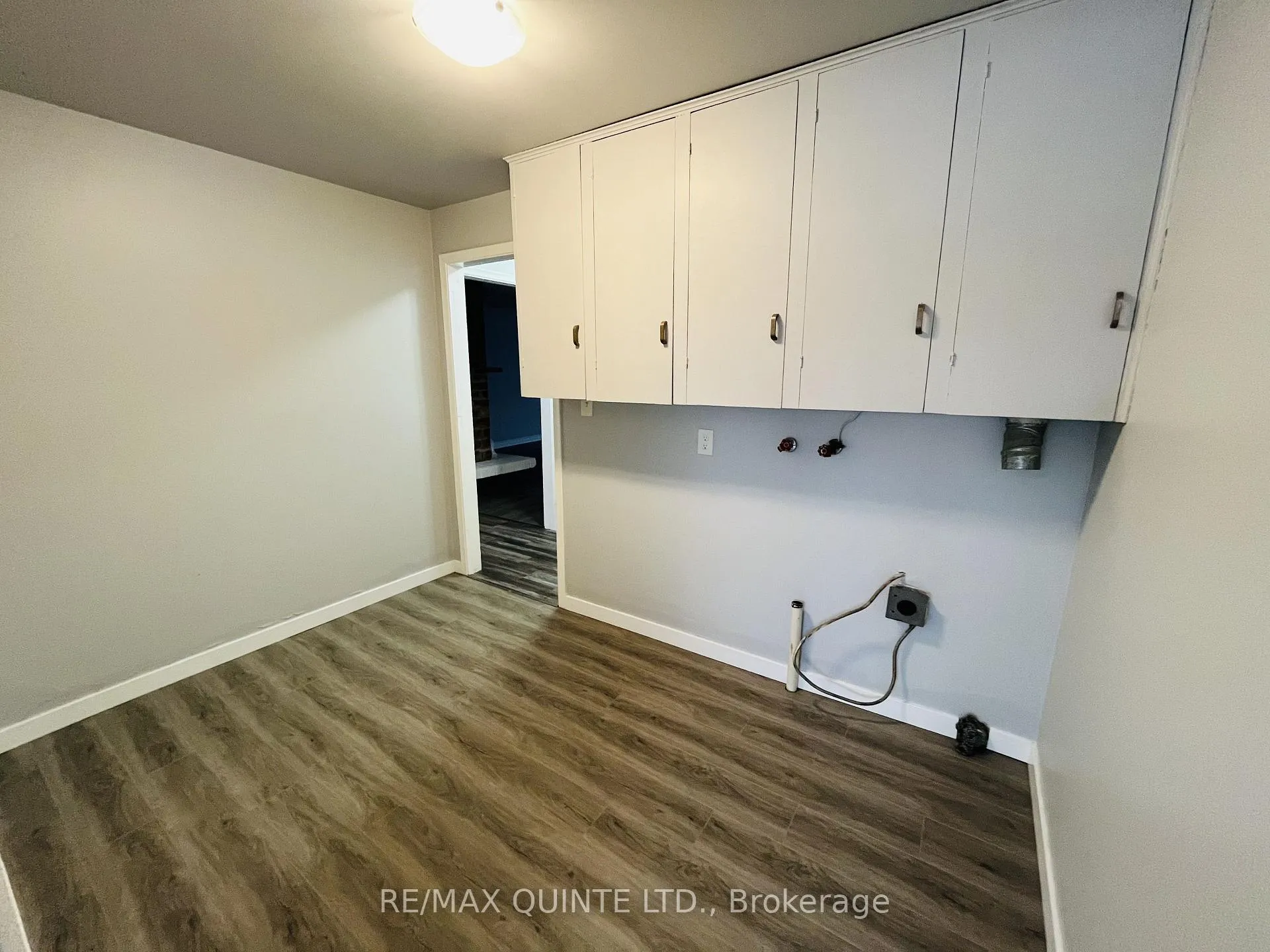 Photo 8 of 122 Sidney Street, Belleville, Belleville Ward — HOMEH