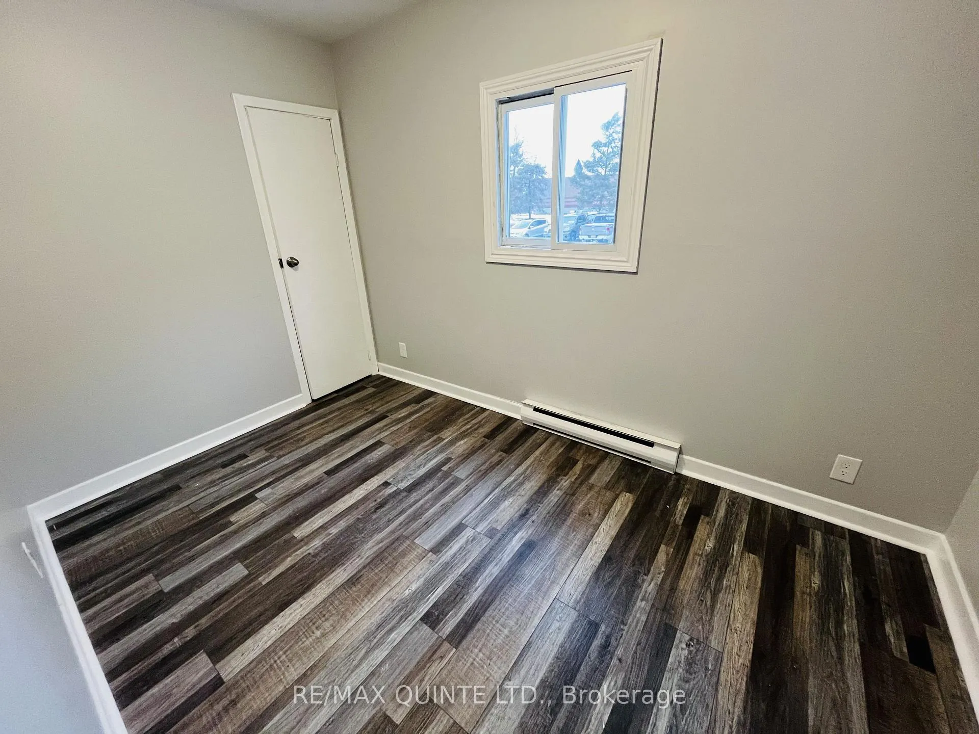 Photo 9 of 122 Sidney Street, Belleville, Belleville Ward — HOMEH