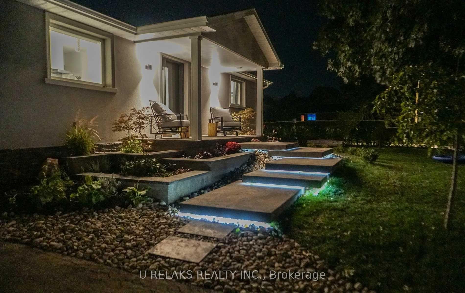 Photo 2 of 405 Melores Drive, Burlington, Appleby — HOMEH