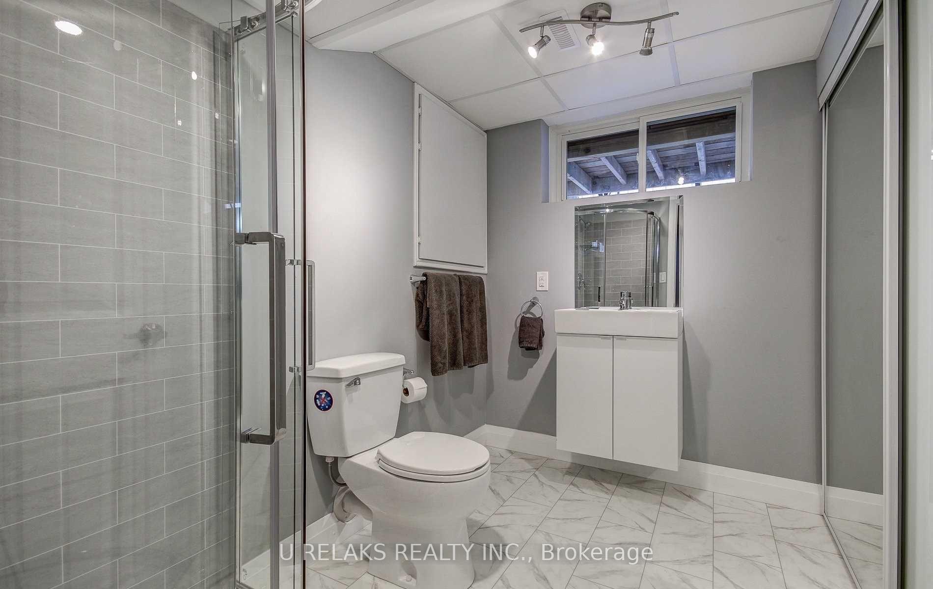 Photo 14 of 405 Melores Drive, Burlington, Appleby — HOMEH