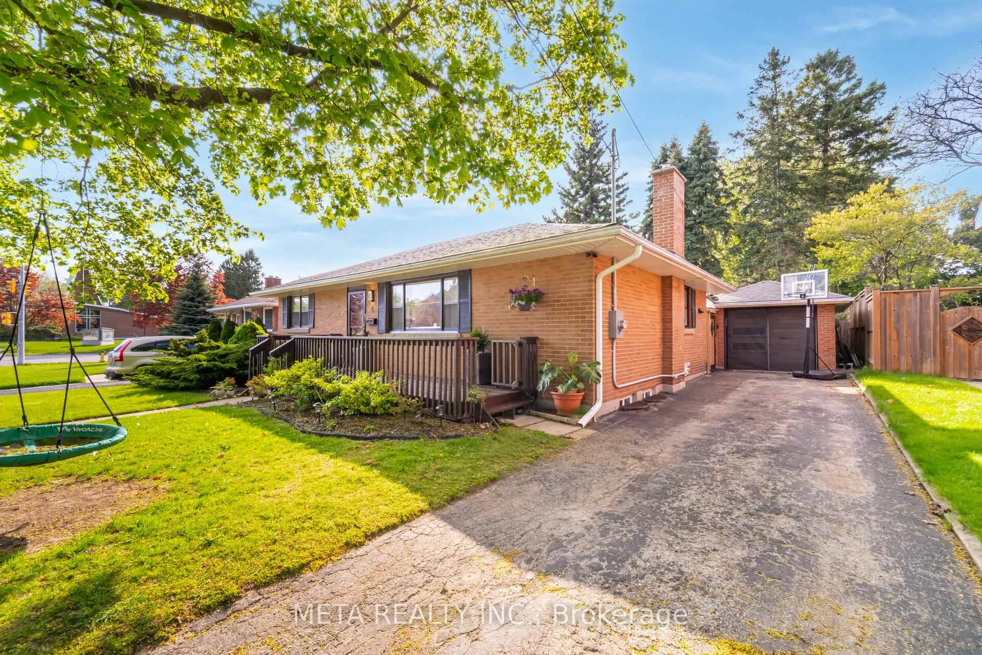 Photo 2 of 4 Greenview Street, Guelph, Grange Road — HOMEH