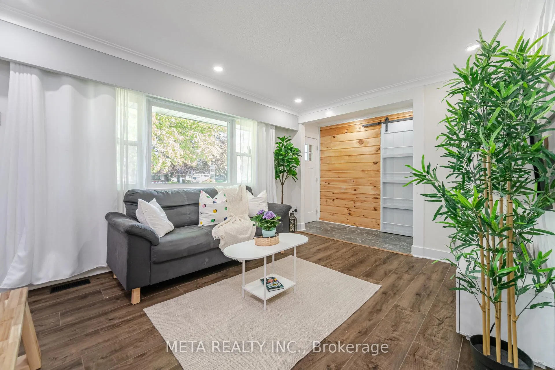 Photo 4 of 4 Greenview Street, Guelph, Grange Road — HOMEH