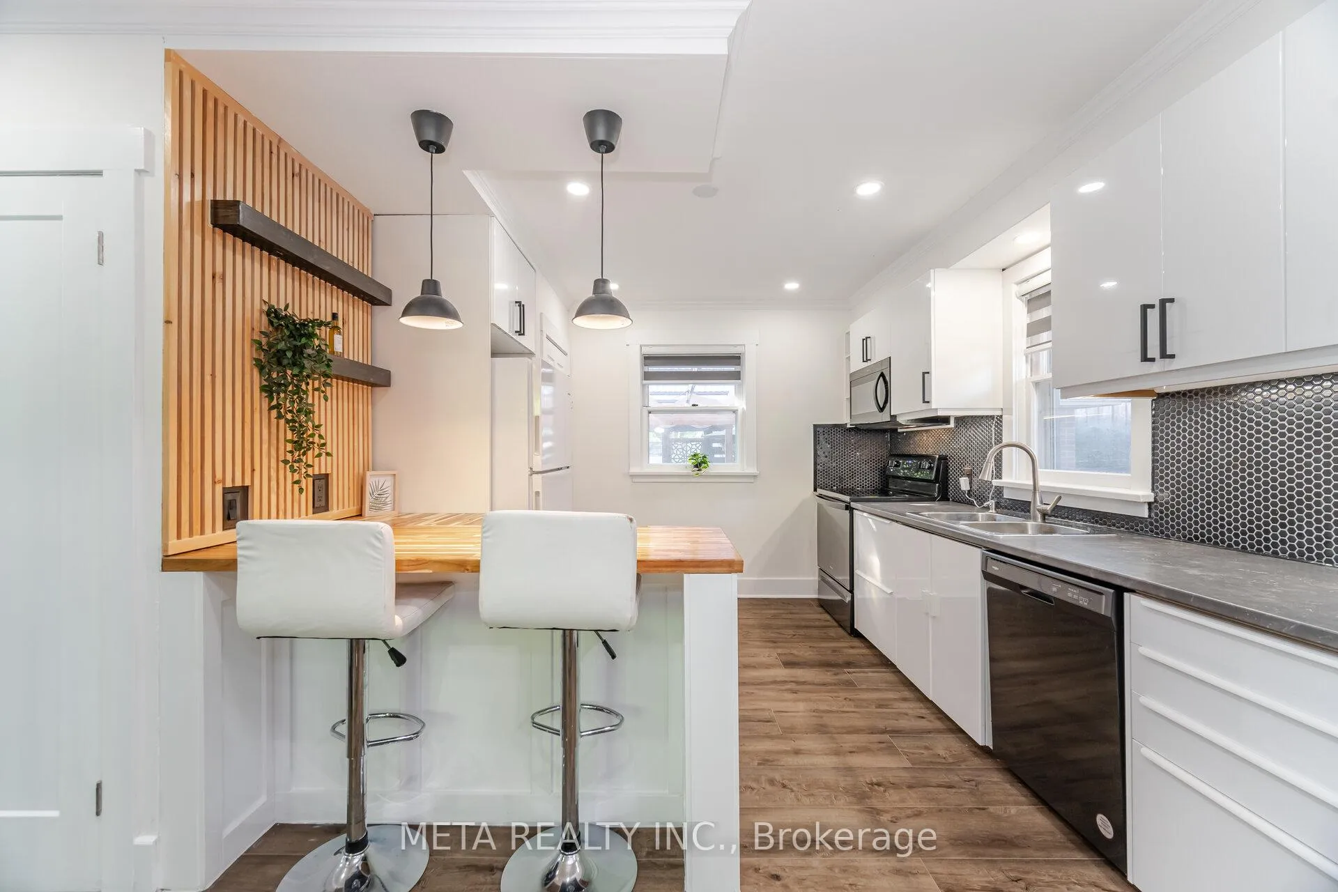 Photo 7 of 4 Greenview Street, Guelph, Grange Road — HOMEH