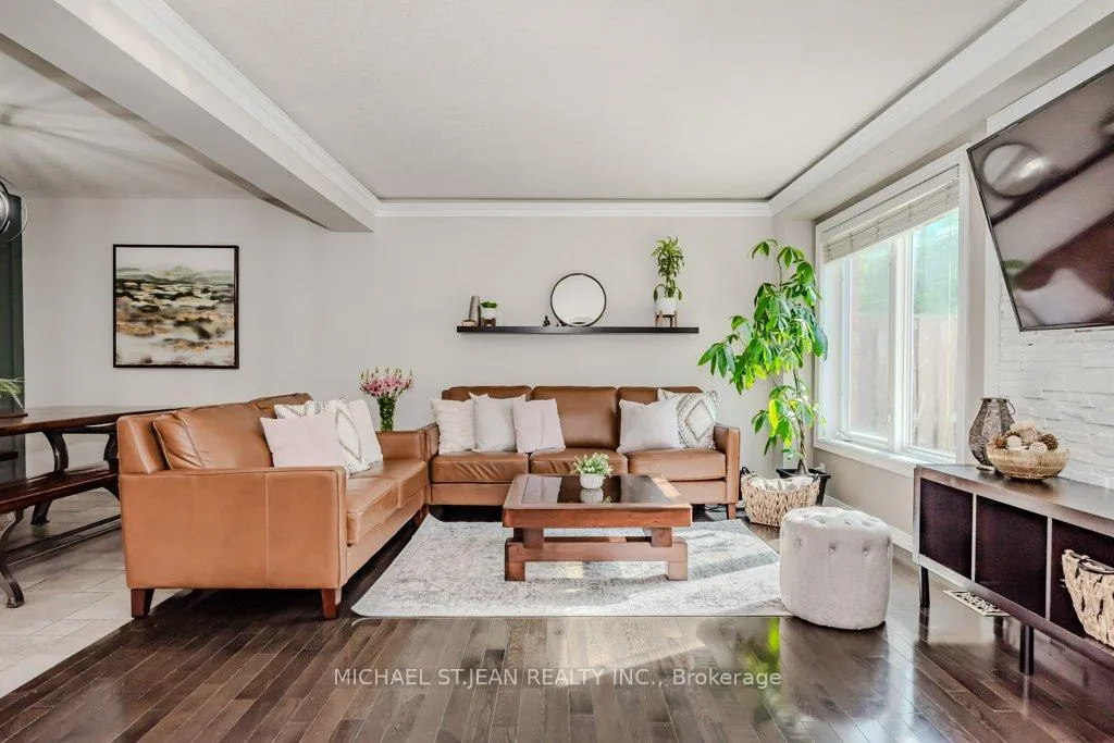 Photo 14 of 54 Geranium Avenue, Hamilton, Rural Glanbrook — HOMEH