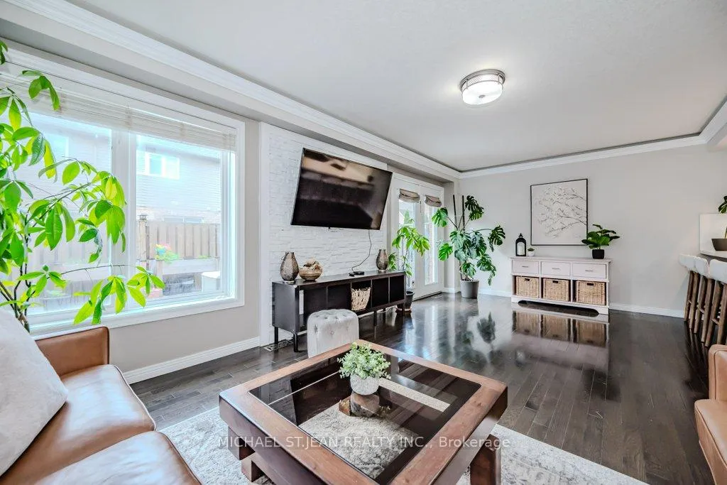 Photo 18 of 54 Geranium Avenue, Hamilton, Rural Glanbrook — HOMEH