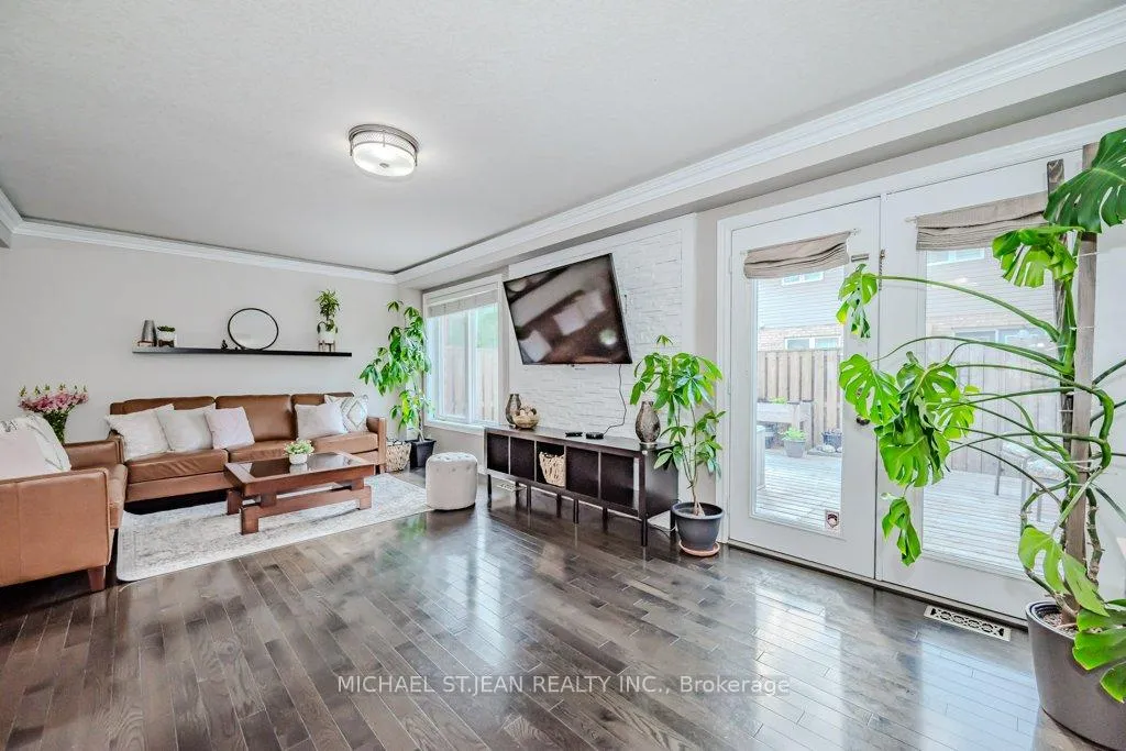 Photo 19 of 54 Geranium Avenue, Hamilton, Rural Glanbrook — HOMEH