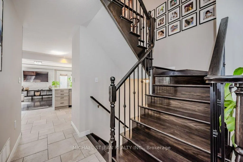 Photo 21 of 54 Geranium Avenue, Hamilton, Rural Glanbrook — HOMEH