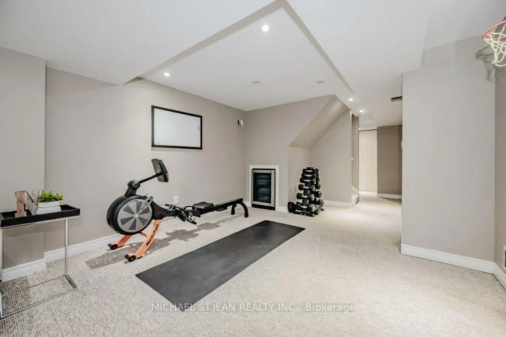 Photo 41 of 54 Geranium Avenue, Hamilton, Rural Glanbrook — HOMEH