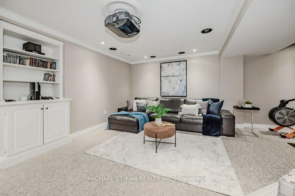 Photo 45 of 54 Geranium Avenue, Hamilton, Rural Glanbrook — HOMEH