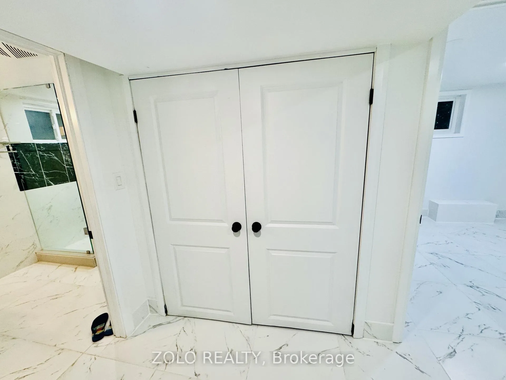 Photo 10 of Unit Lower / Basement, 285 West 31 Street, Hamilton, Gilbert — HOMEH