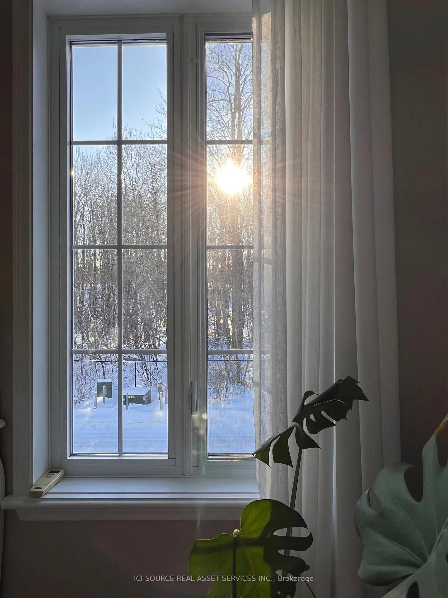 Photo 5 of 127 Gladeview Private, Ottawa, Upper Hunt Club — HOMEH