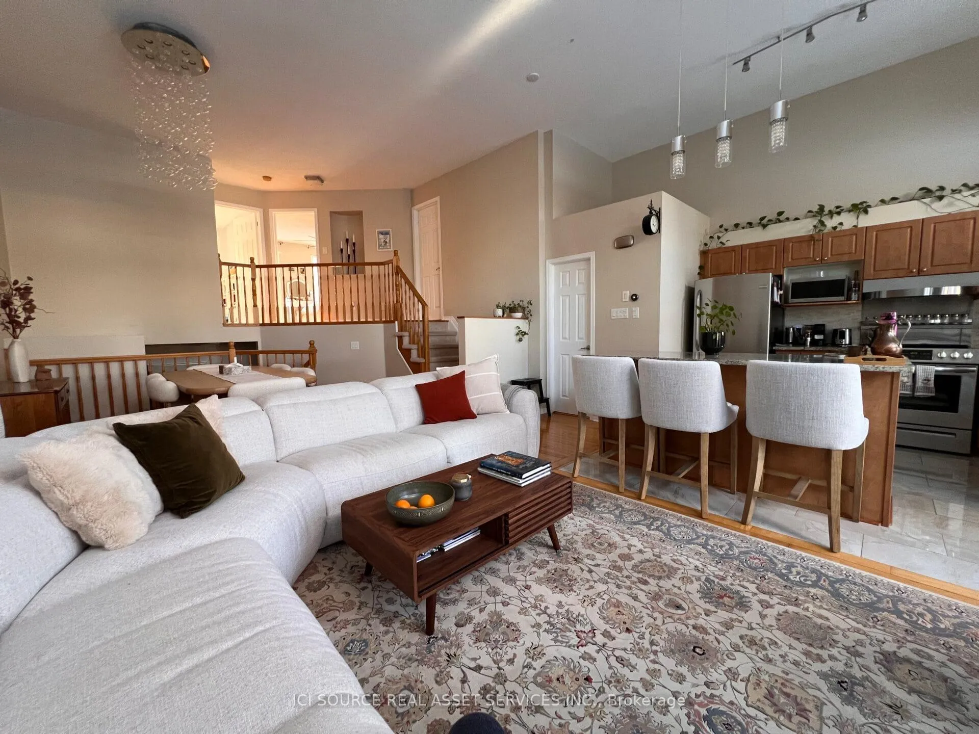 Photo 13 of 127 Gladeview Private, Ottawa, Upper Hunt Club — HOMEH