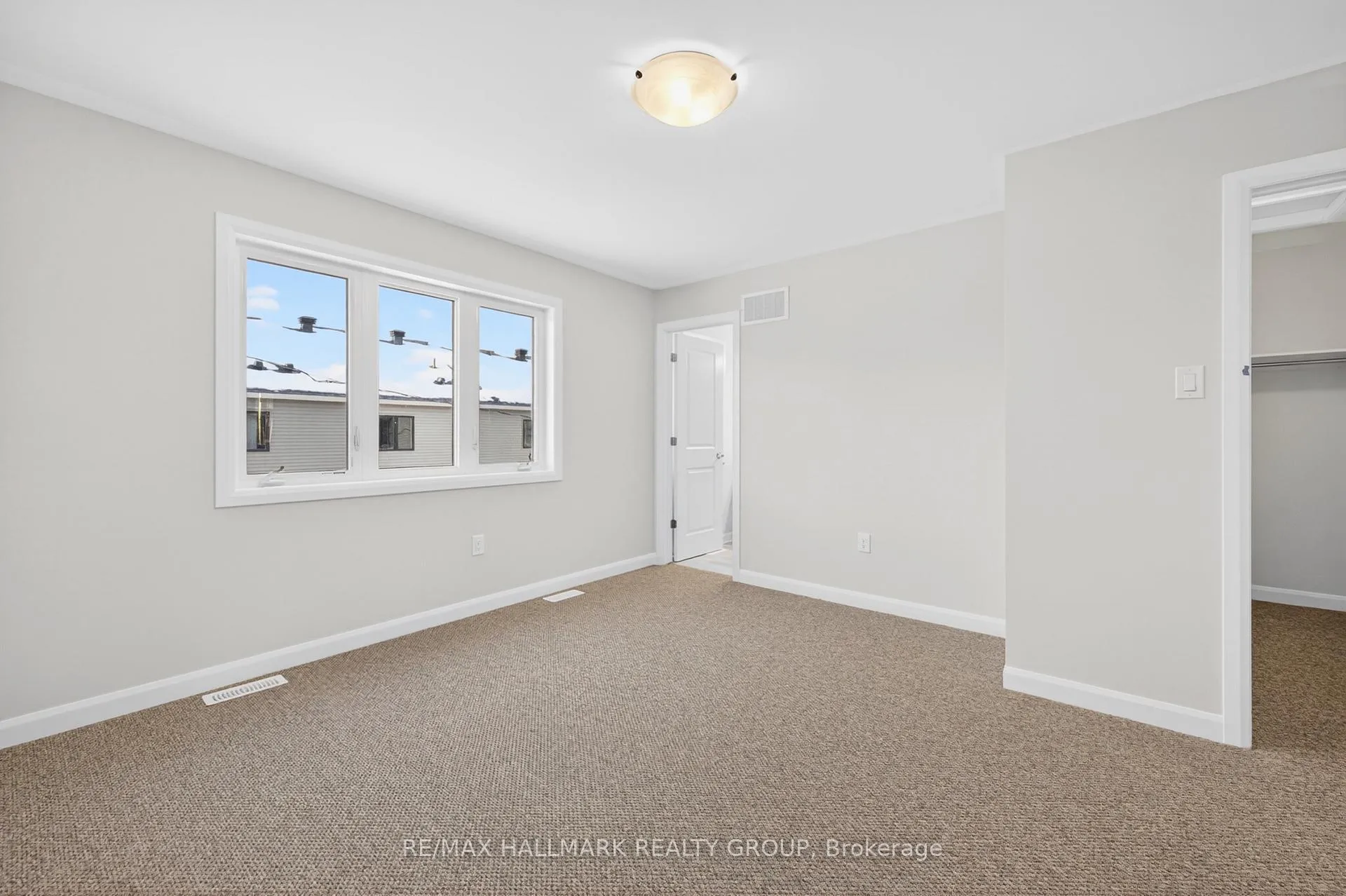 Photo 20 of 887 Eileen Vollick Crescent, Ottawa, Kanata - Morgan's Grant/South March — HOMEH