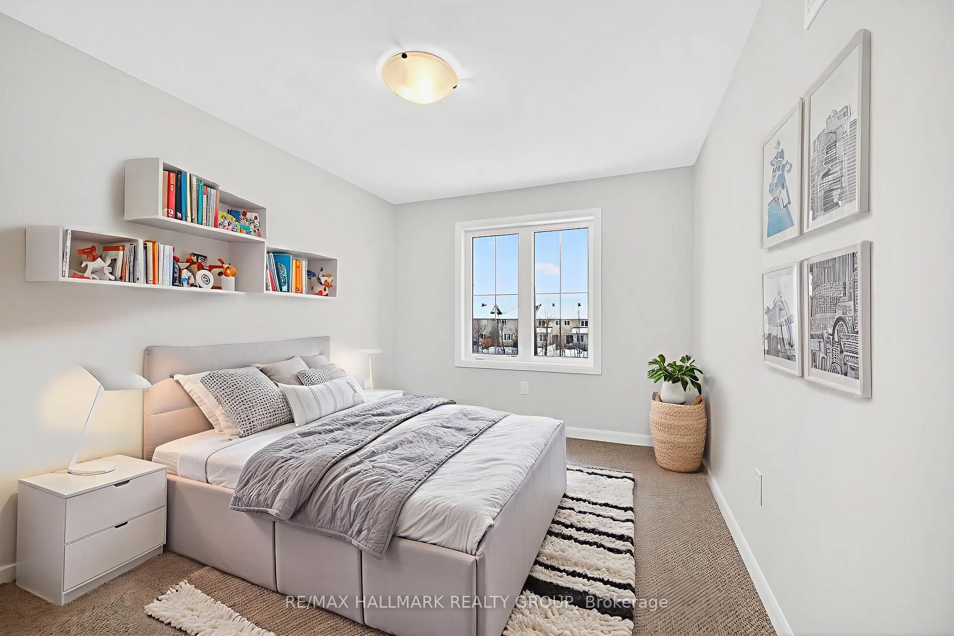 Photo 28 of 887 Eileen Vollick Crescent, Ottawa, Kanata - Morgan's Grant/South March — HOMEH