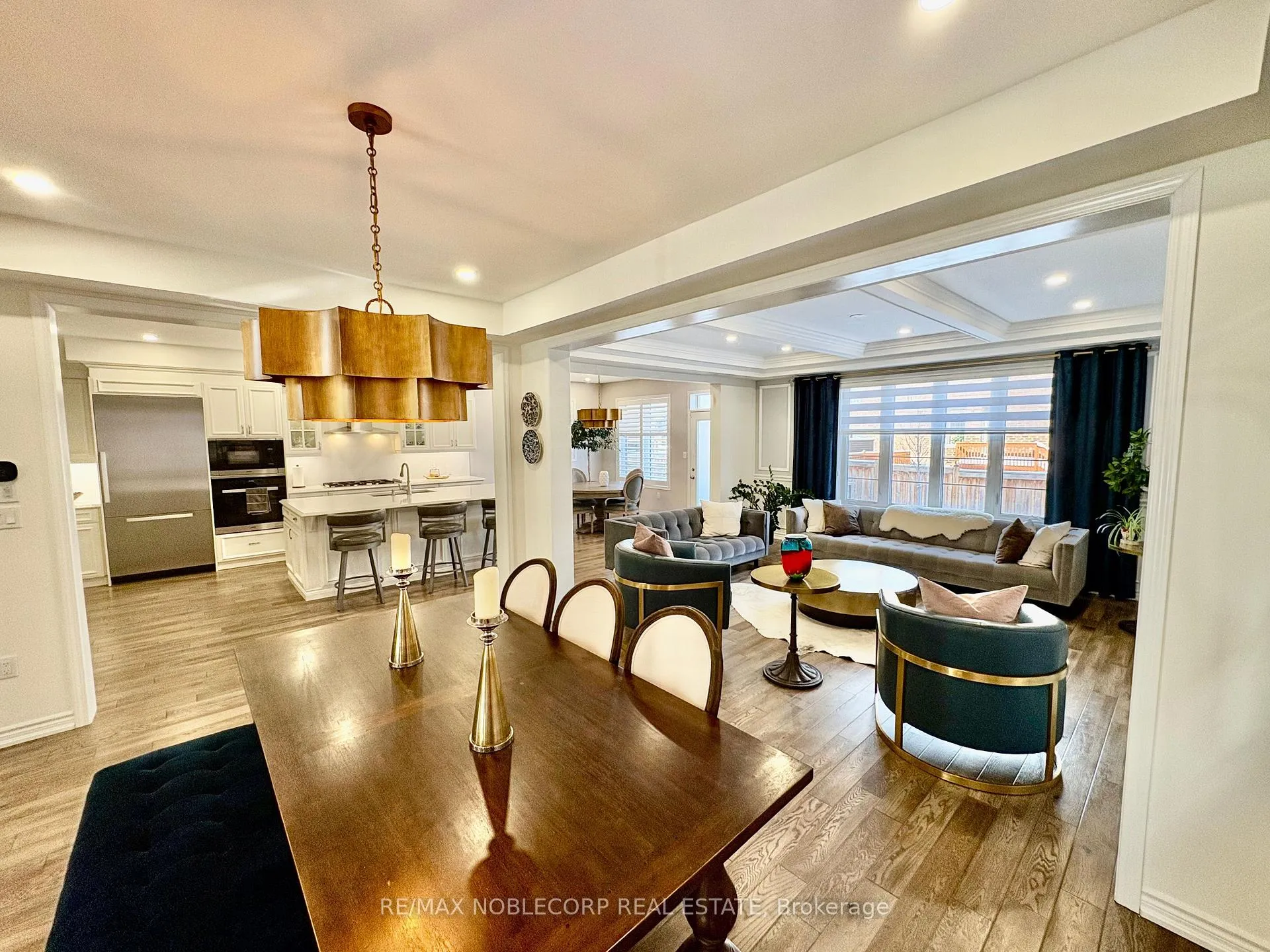 Photo 11 of 80 Pierre Berton Boulevard, Vaughan, Kleinburg — HOMEH
