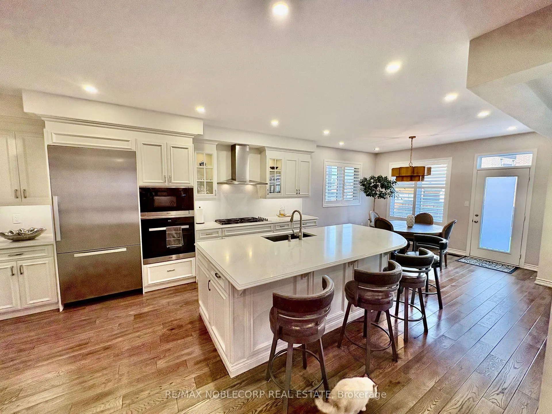Photo 12 of 80 Pierre Berton Boulevard, Vaughan, Kleinburg — HOMEH