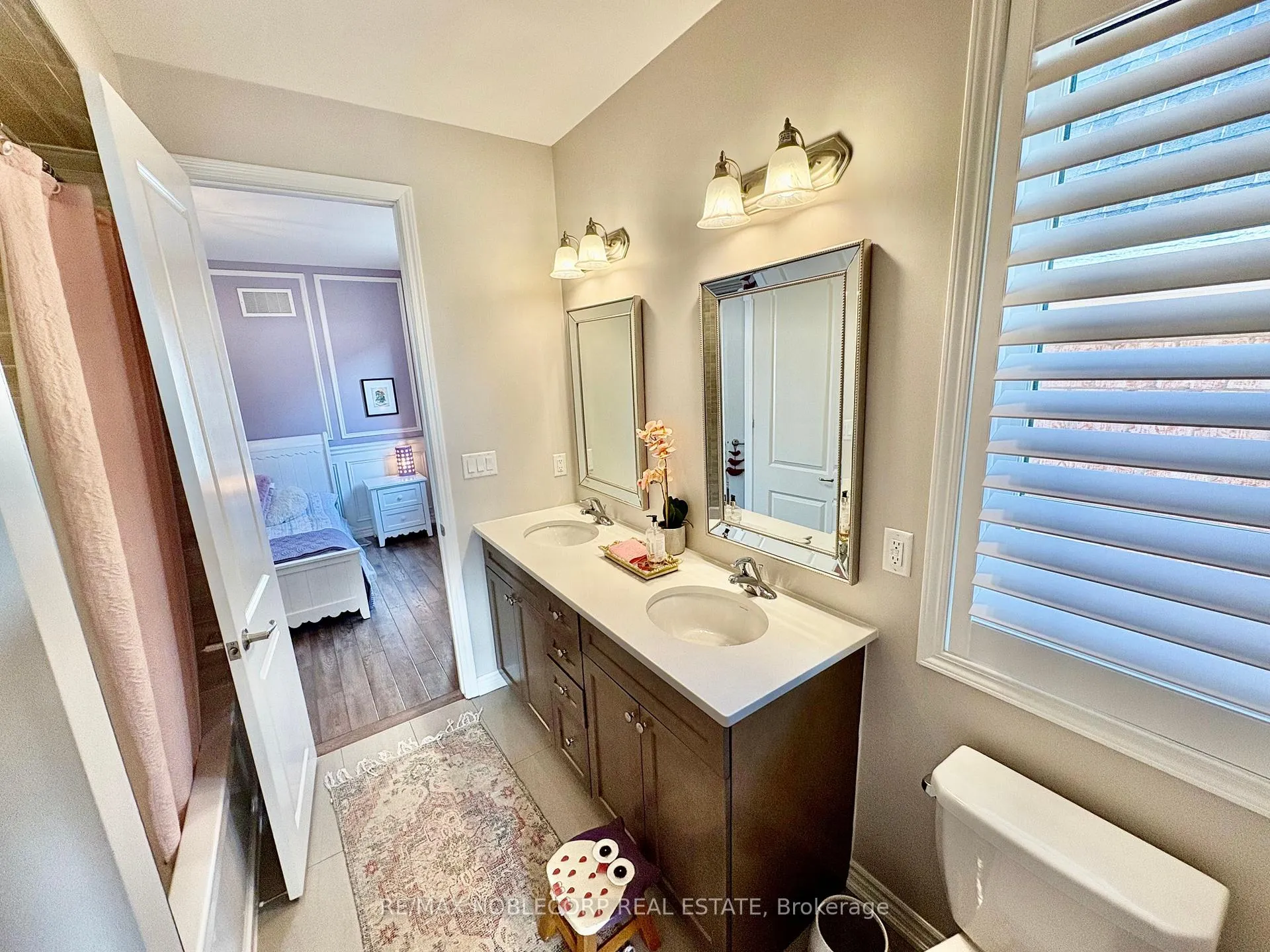 Photo 23 of 80 Pierre Berton Boulevard, Vaughan, Kleinburg — HOMEH