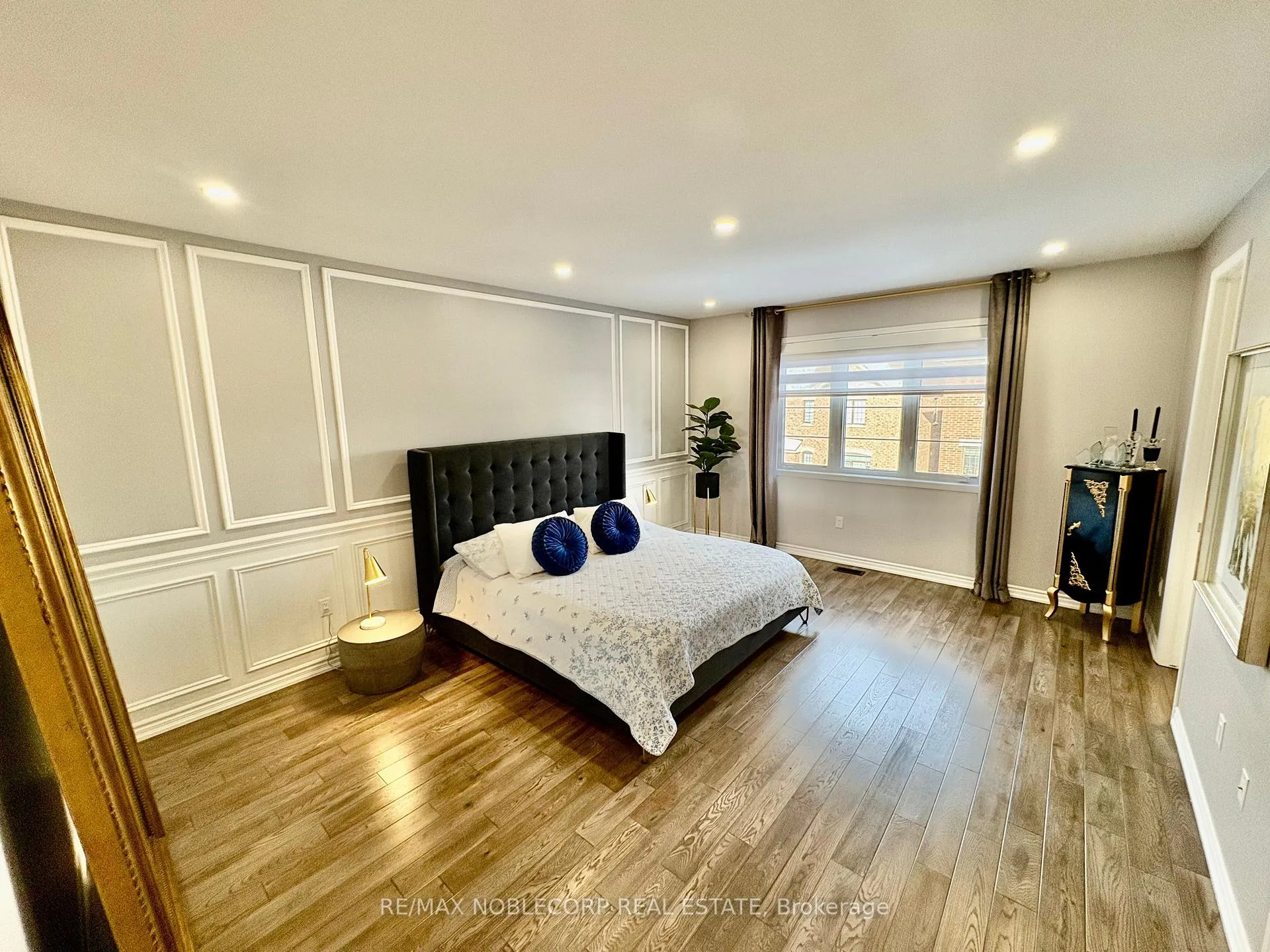 Photo 30 of 80 Pierre Berton Boulevard, Vaughan, Kleinburg — HOMEH