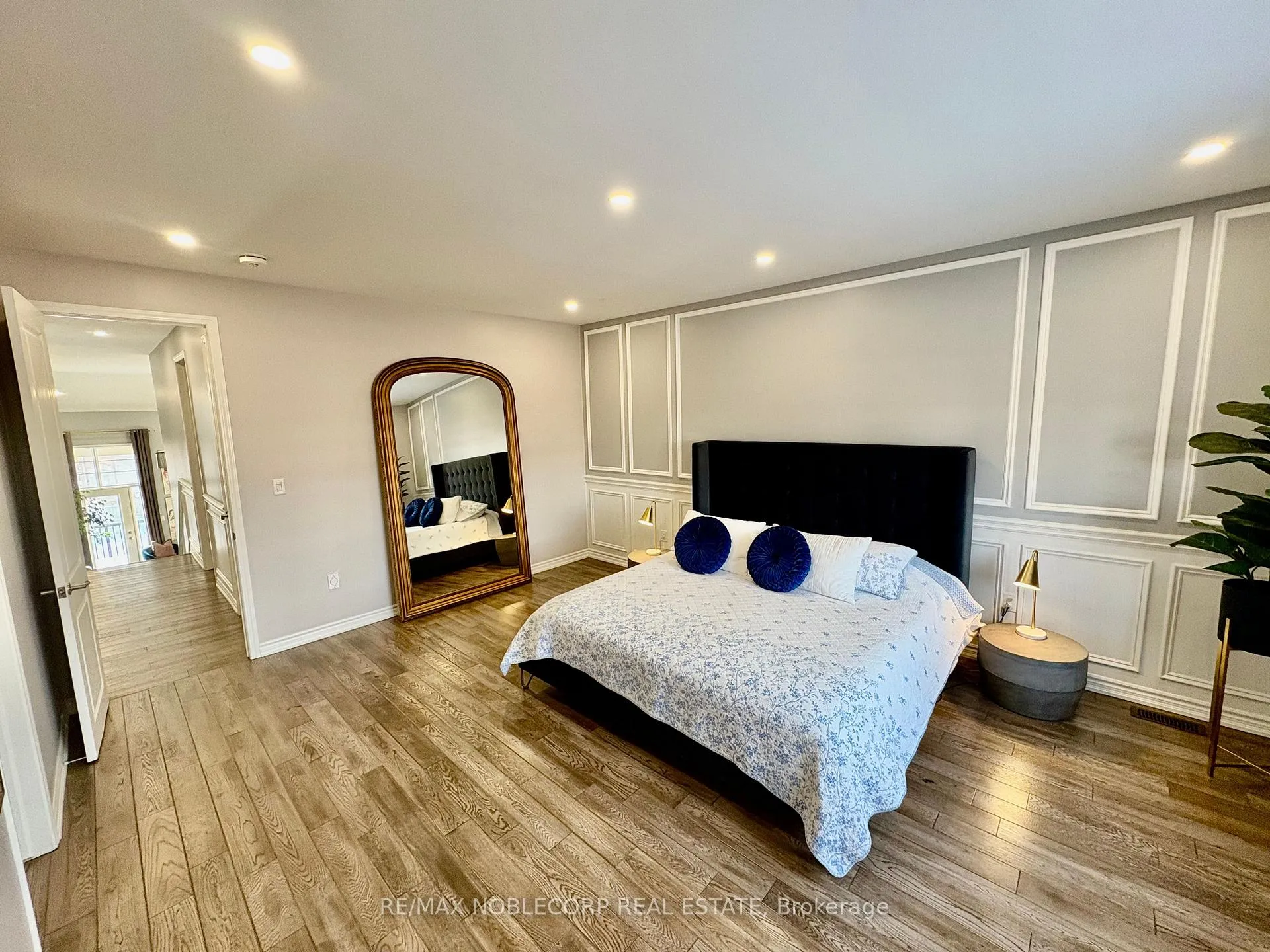 Photo 31 of 80 Pierre Berton Boulevard, Vaughan, Kleinburg — HOMEH