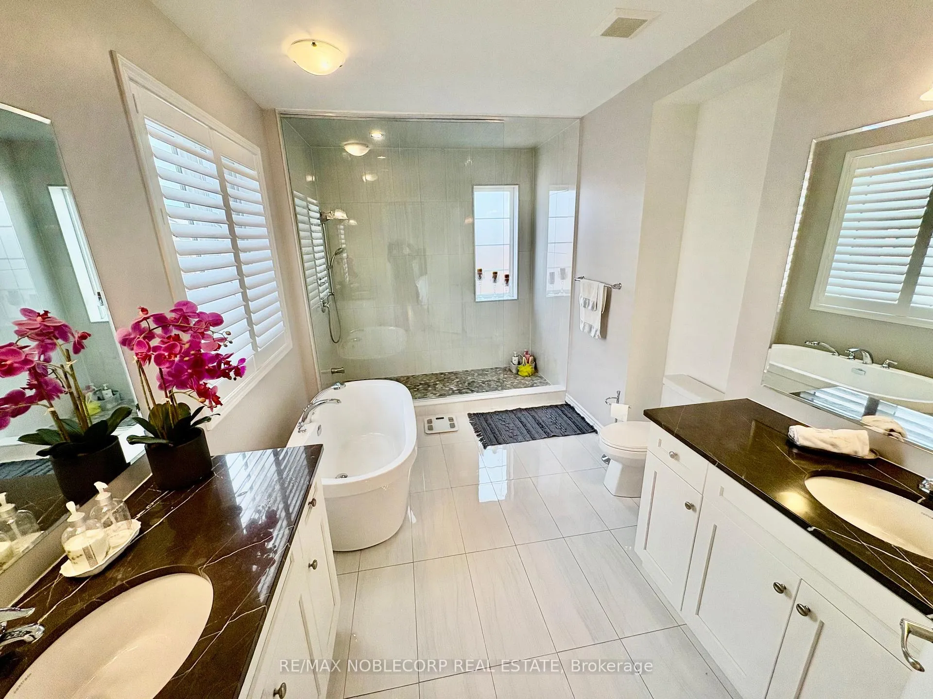 Photo 35 of 80 Pierre Berton Boulevard, Vaughan, Kleinburg — HOMEH