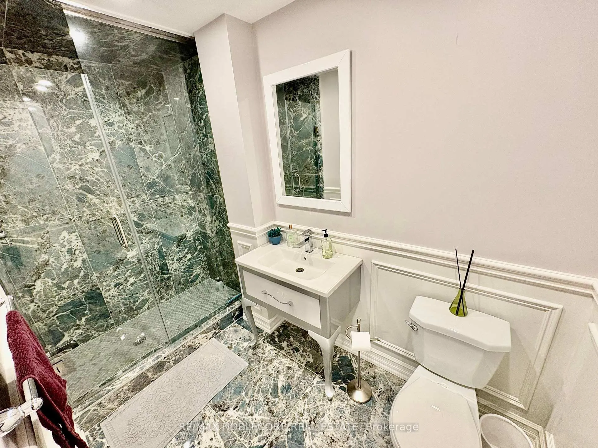 Photo 44 of 80 Pierre Berton Boulevard, Vaughan, Kleinburg — HOMEH