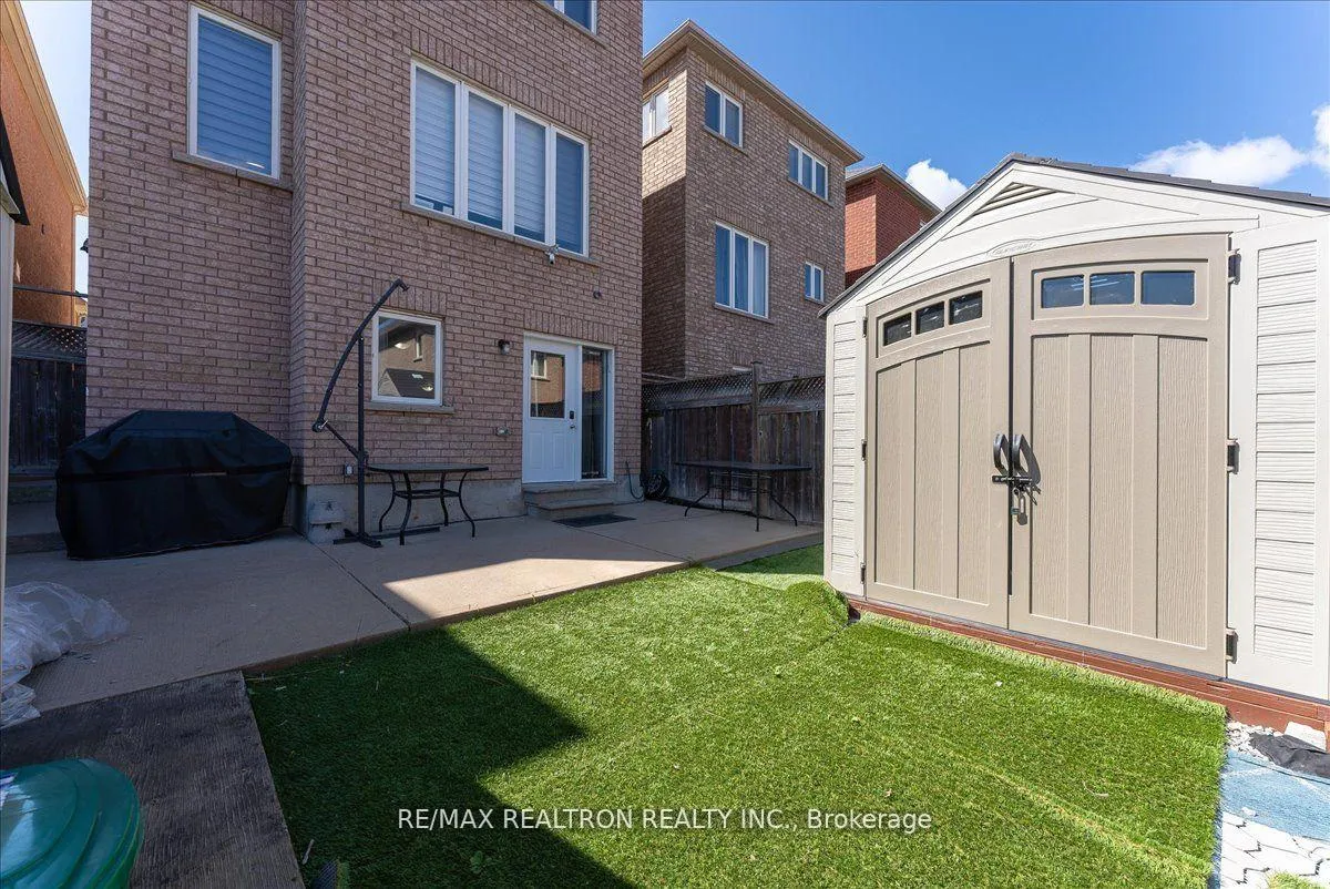 Photo 2 of Unit bsmnt, 118 Catalpa Crescent, Vaughan, Patterson — HOMEH
