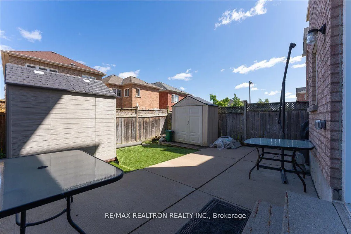 Photo 4 of Unit bsmnt, 118 Catalpa Crescent, Vaughan, Patterson — HOMEH