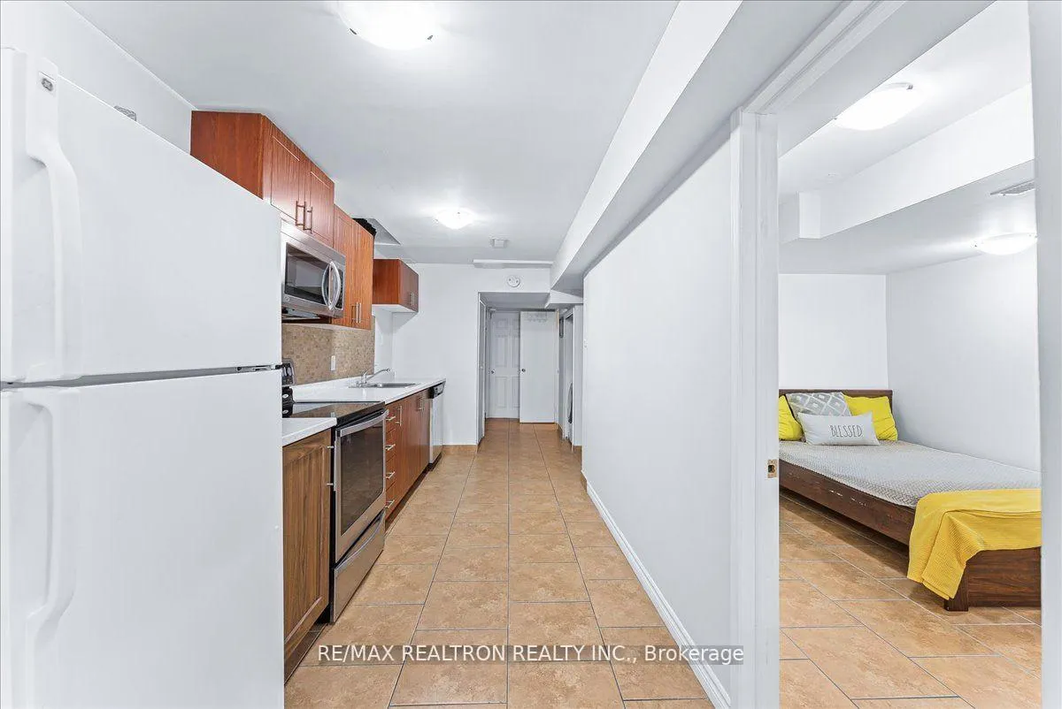 Photo 10 of Unit bsmnt, 118 Catalpa Crescent, Vaughan, Patterson — HOMEH