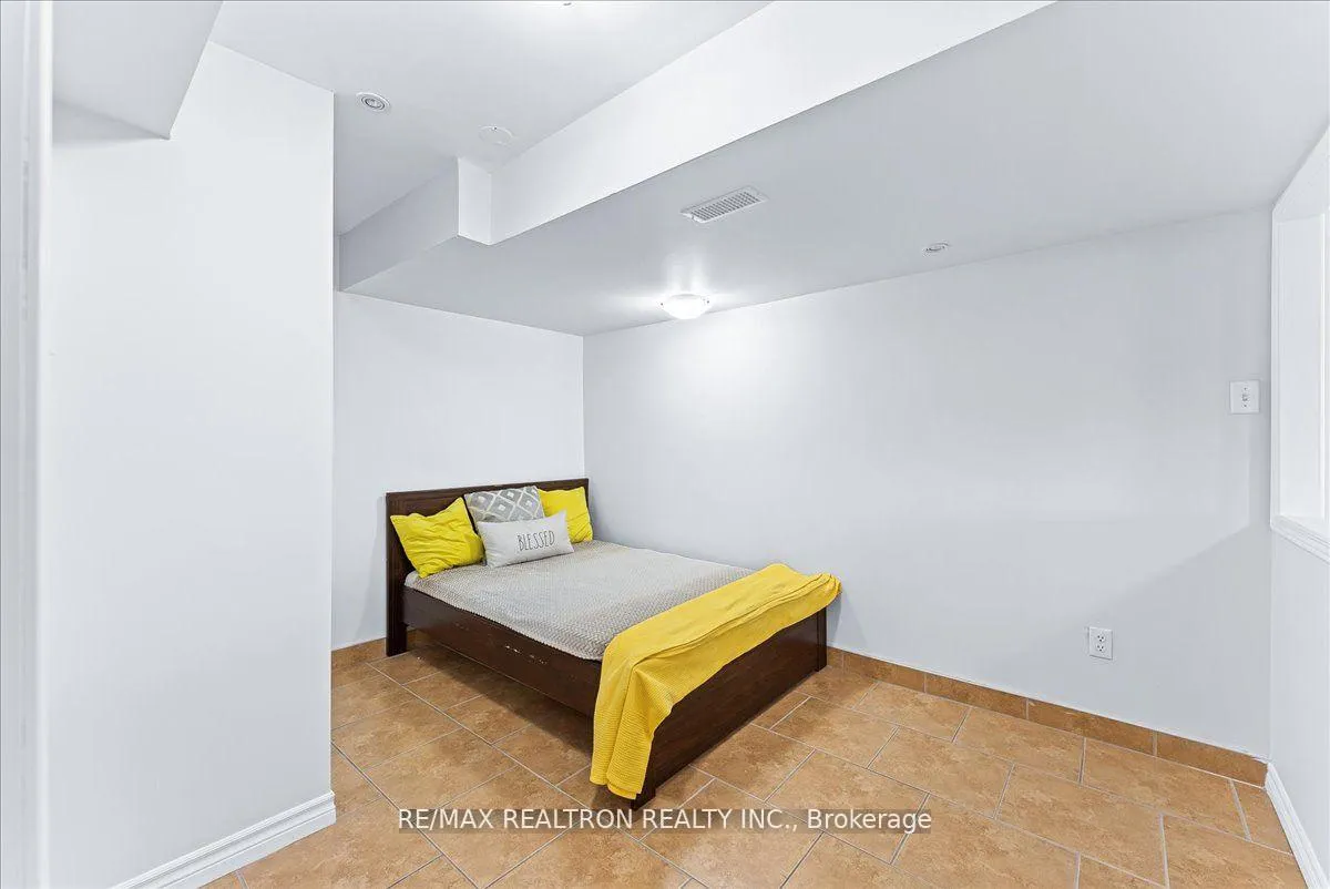 Photo 15 of Unit bsmnt, 118 Catalpa Crescent, Vaughan, Patterson — HOMEH