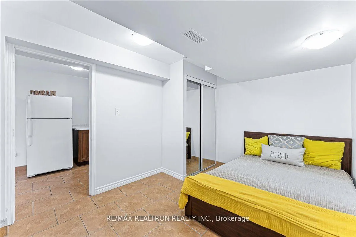 Photo 16 of Unit bsmnt, 118 Catalpa Crescent, Vaughan, Patterson — HOMEH