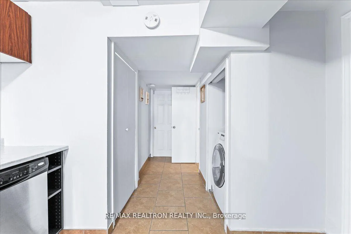 Photo 18 of Unit bsmnt, 118 Catalpa Crescent, Vaughan, Patterson — HOMEH