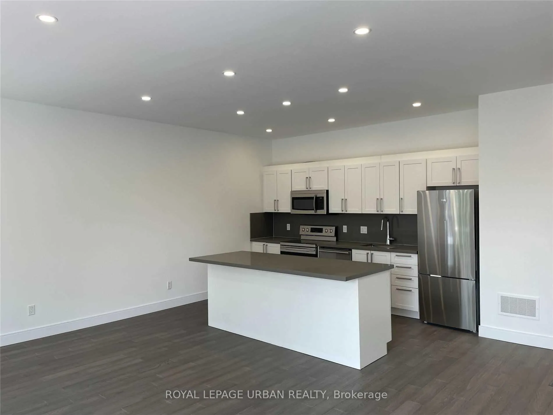 Photo 3 of Unit Unit 1, 460 Danforth Avenue, Toronto, Danforth — HOMEH