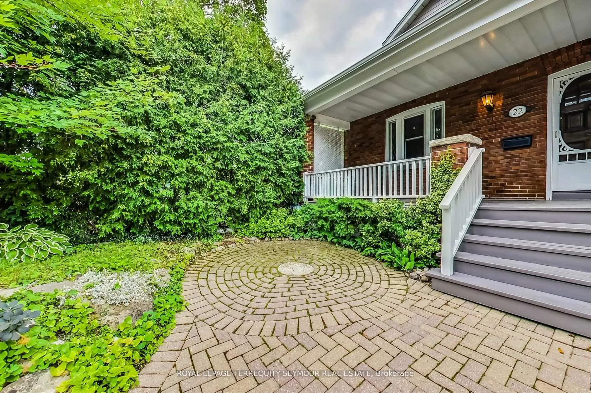 Photo 2 of 22 Hadley Road, Toronto, Mount Pleasant East — HOMEH