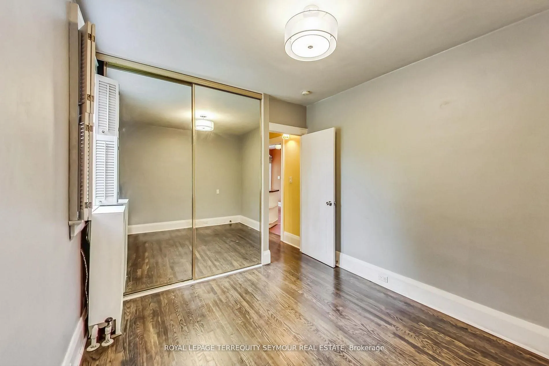 Photo 18 of 22 Hadley Road, Toronto, Mount Pleasant East — HOMEH