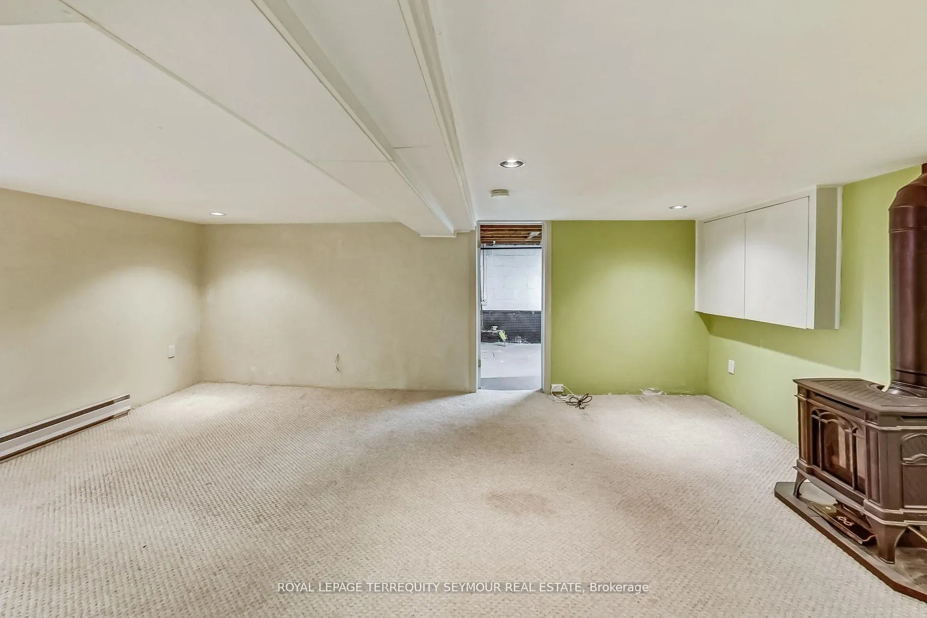 Photo 23 of 22 Hadley Road, Toronto, Mount Pleasant East — HOMEH