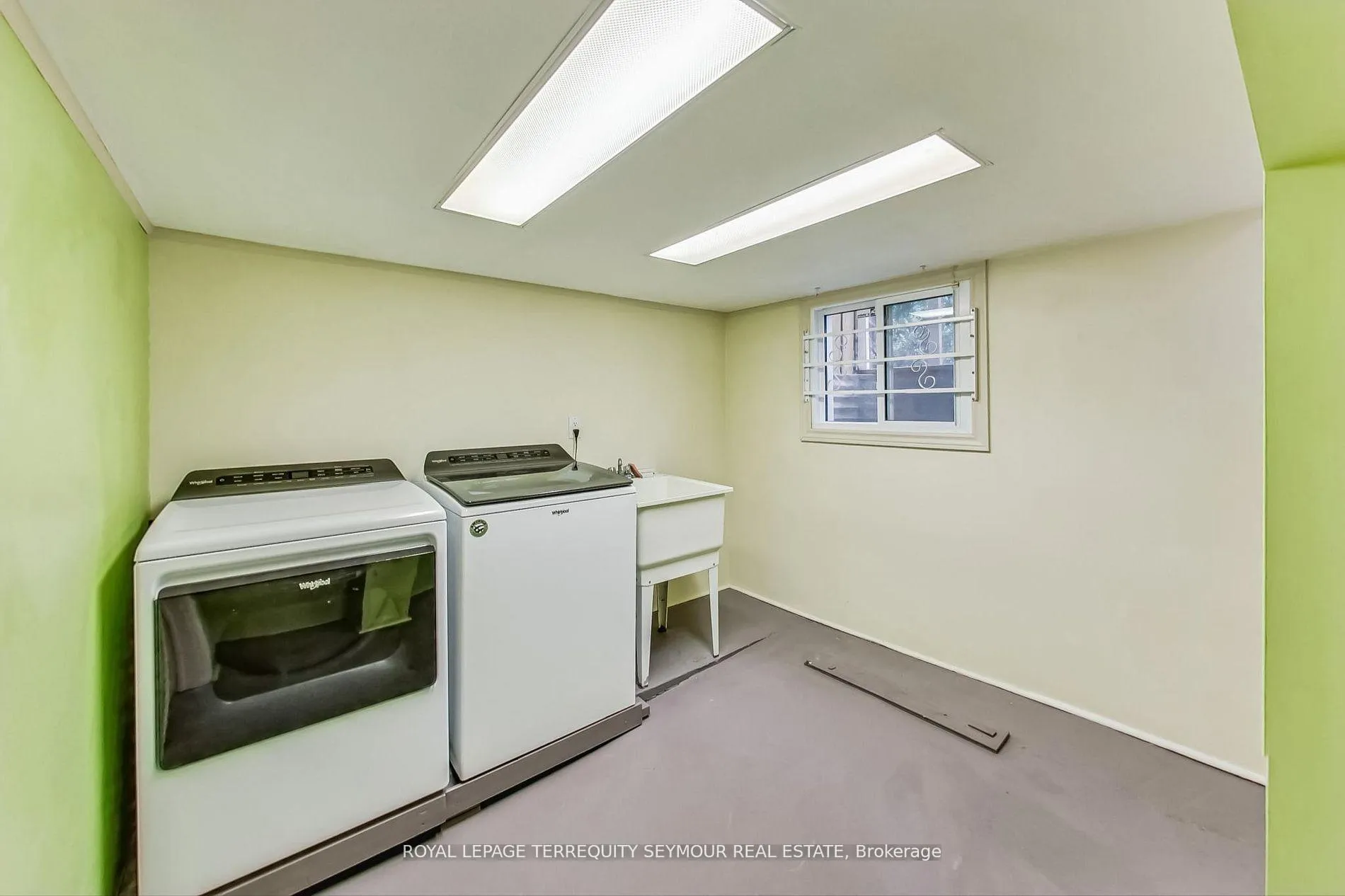 Photo 32 of 22 Hadley Road, Toronto, Mount Pleasant East — HOMEH